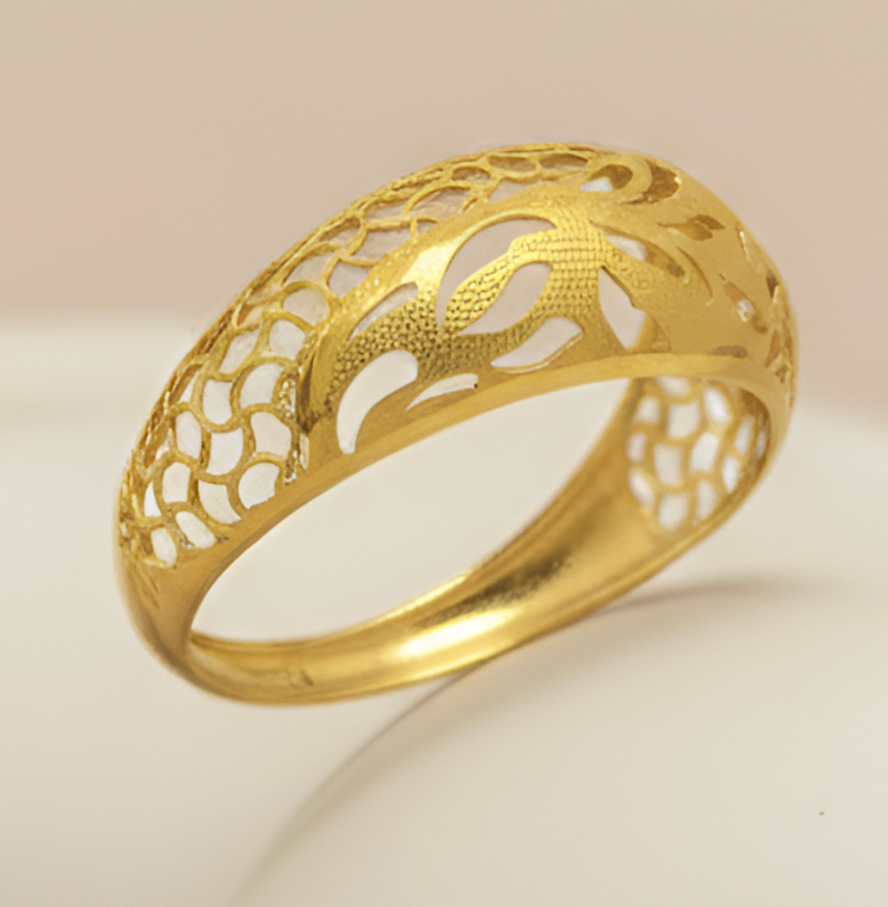 Elegant Gold Ring