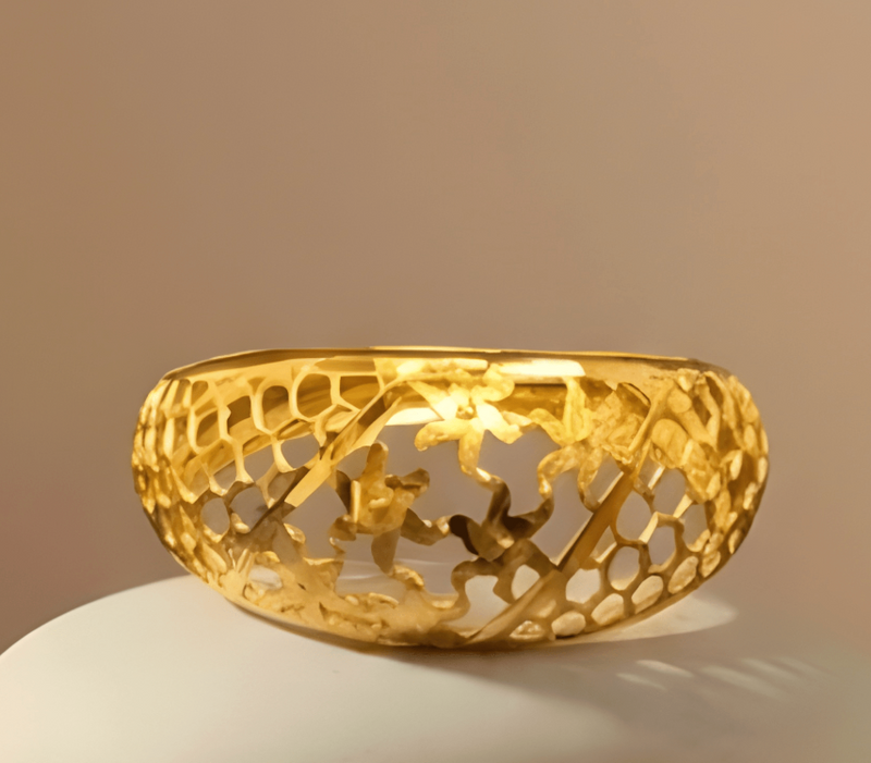 Elegant Gold Ring