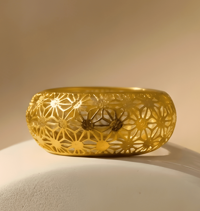 Elegant Gold Ring