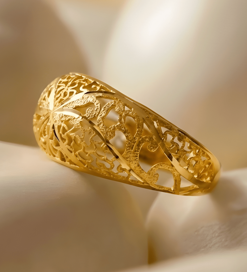 Elegant Gold Ring